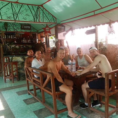 Lucky Bamboo'Bungalows-Resto And Orangutan Jungle Trekking Tours Bukit Lawang Exterior foto